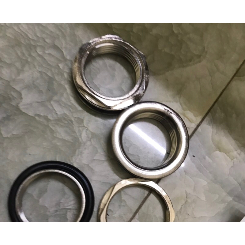 Ren bồn nước nhựa +inox