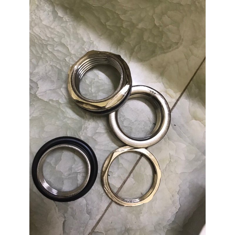 Ren bồn nước nhựa +inox