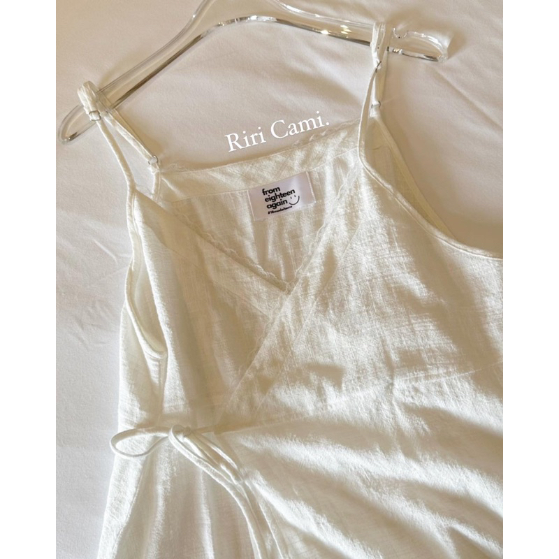 Áo hai dây ren Riri 18made ✿ 𝐁𝐲 𝐄𝐢𝐠𝐡𝐭𝐞𝐞𝐧 𝐀𝐠𝐚𝐢𝐧