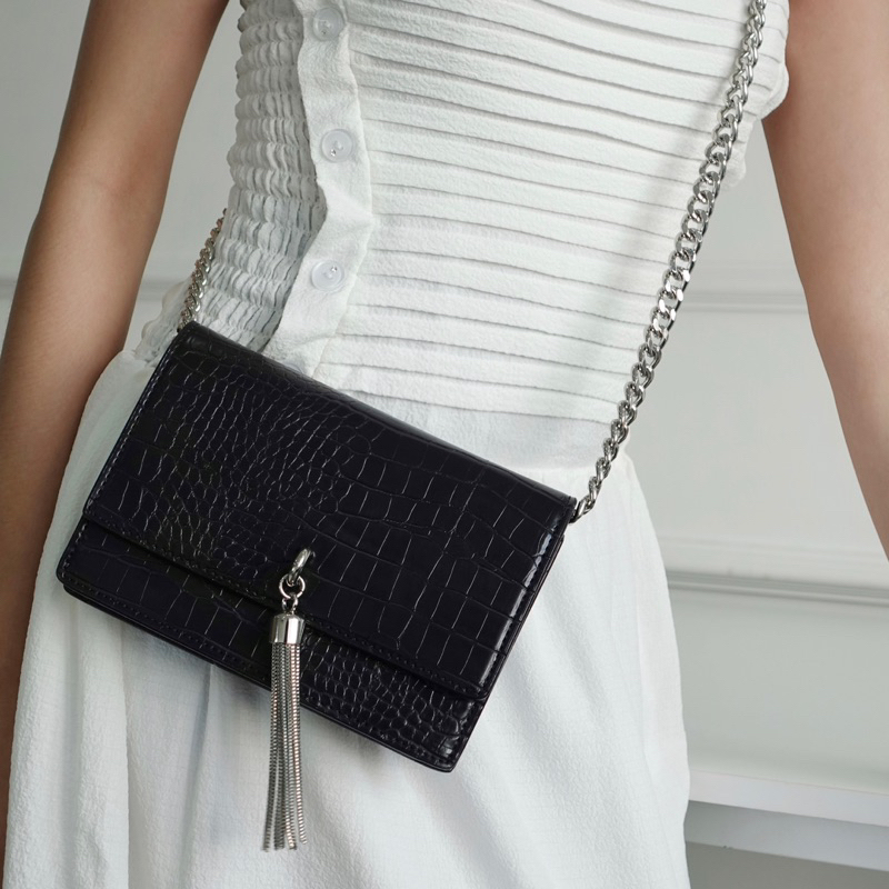 Túi xách CROC TASSEL BAG