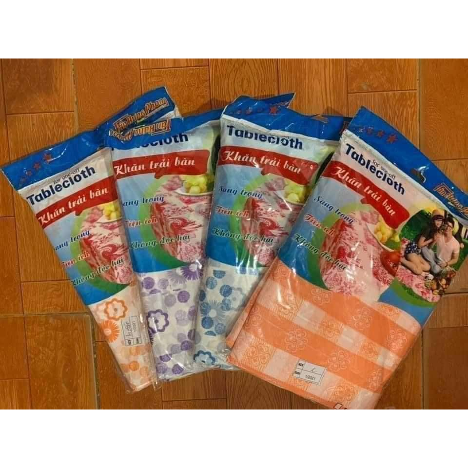 Khăn trải bàn dùng 1 lần