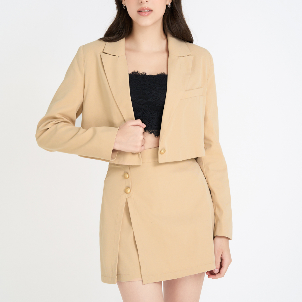 Áo blazer croptop kaki Maybi