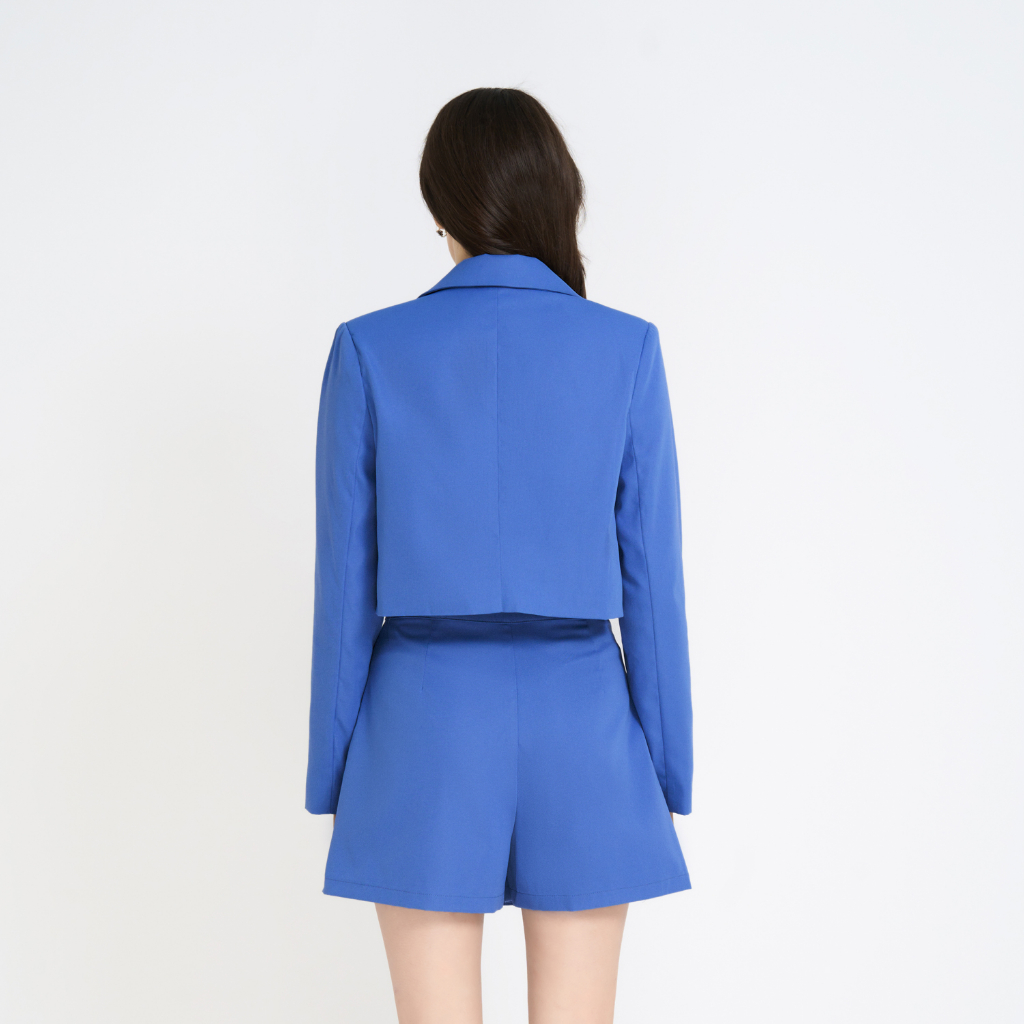 Áo blazer croptop kaki Maybi