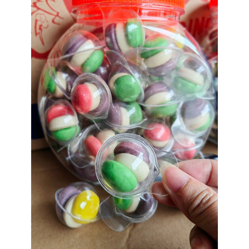 một kẹo dẻo  3tầng macaron