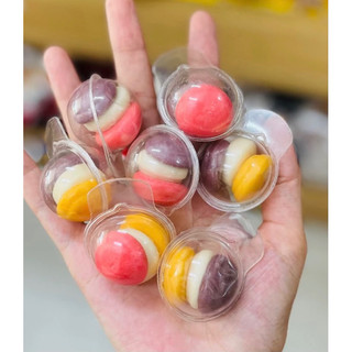 một kẹo dẻo  3tầng macaron