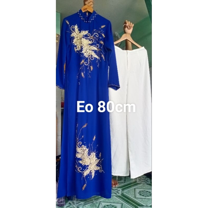 Áo dài mẹ, bà suitiệm cần thanh lí gấp trả mặt bằng. được kiểm tra hàng trước khi nhận