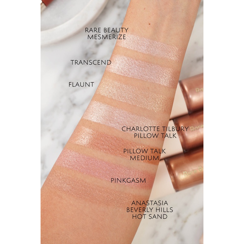 Highlight kem Rare Beauty màu Mesmerize, Flaunt $25