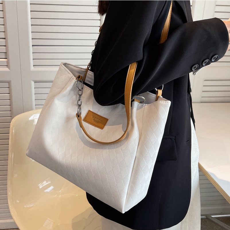 Túi xách nữ, túi đeo chéo thời trang công sở Hàn Quốc đeo chéo hot trend _ A33 TÚI TOTE VÂN CARO SIZE 35