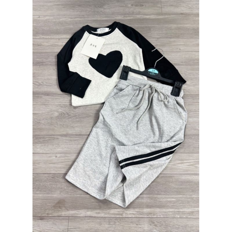Set áo trái tim đen mix chân váy ghi cho bé- Có buôn sỉ-SP 5008