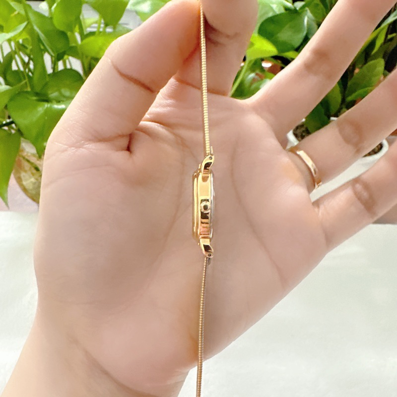 Đồng hồ nữ si nhật dáng dây lụa hiệu Estate