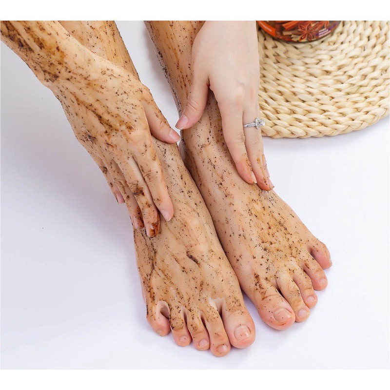 Tẩy tế bào chết quế hồi và cà phê Exclusive Cosmetics Body Gel Scrub tẩy da chết và giảm mụn cơ thể 380g