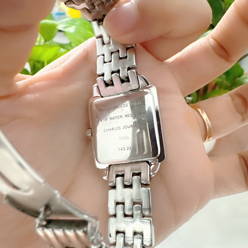 Đồng hồ nữ si nhật dáng tank hiệu Charles Jourdan