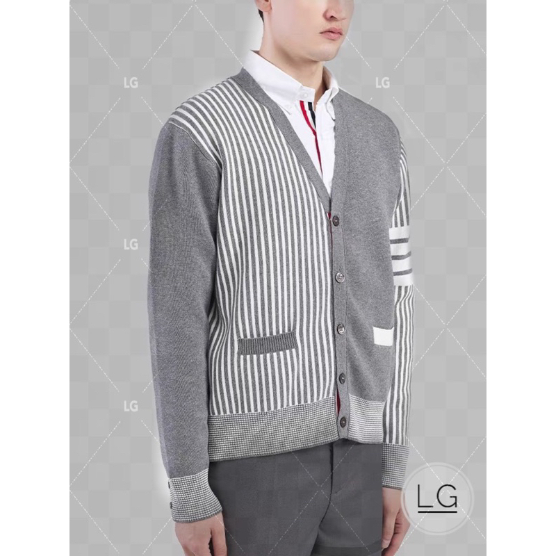 Áo cardigan len T.Bom phối sọc QCSC