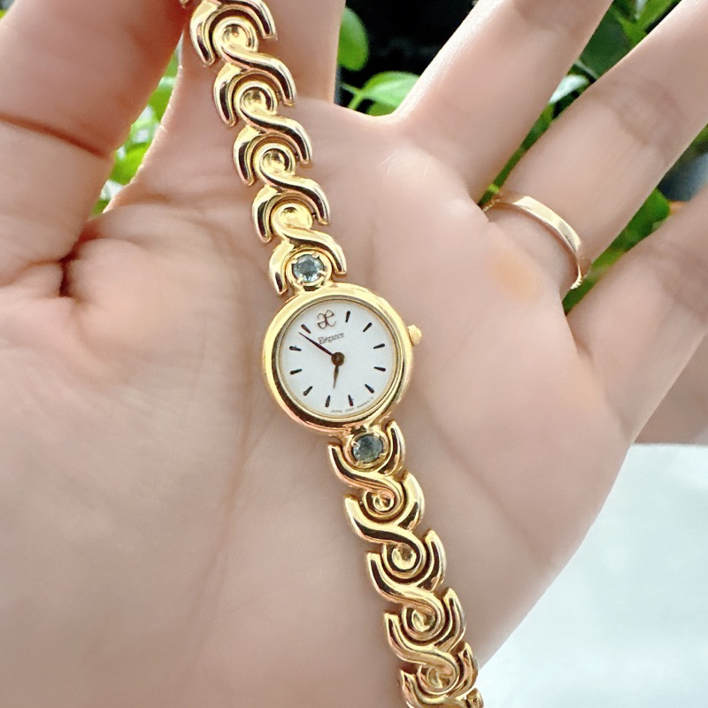 Đồng hồ nữ si nhật dáng lắc tay hiệu Elegane, bọc vàng full đuýt, dây khoá zin