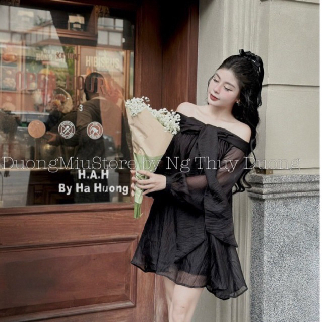 Váy Bẹt Vai Tiểu Thư Đính Nơ Dáng Xoè Tay Bồng, Váy Mai Phương Bùi Phong Cách Dễ Thương