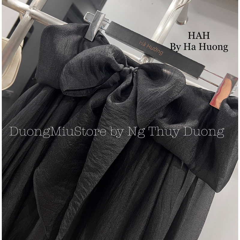 Váy Bẹt Vai Tiểu Thư Đính Nơ Dáng Xoè Tay Bồng, Váy Mai Phương Bùi Phong Cách Dễ Thương