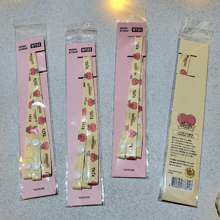 Dây đeo khẩu trang BT21