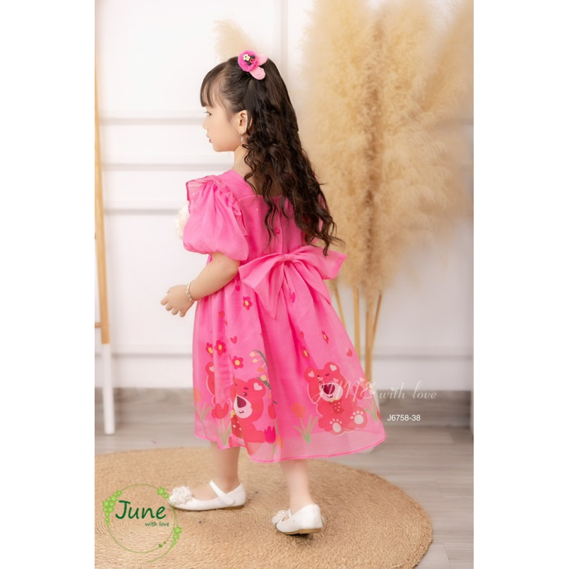 Đầm công chúa màu hồng in hình gấu dâu June with love