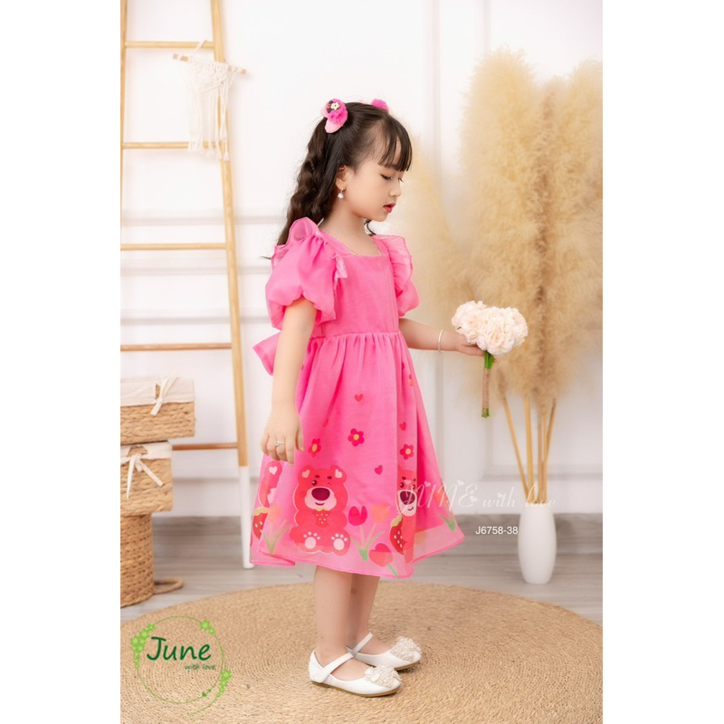 Đầm công chúa màu hồng in hình gấu dâu June with love