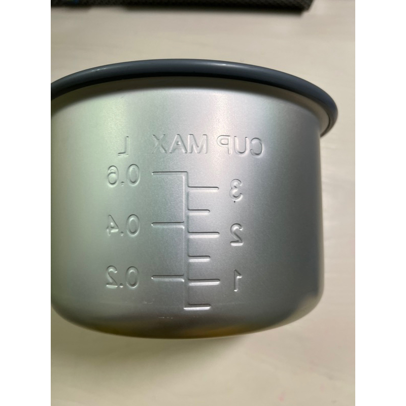 Lòng nồi cơm điện Happycook 0.6L