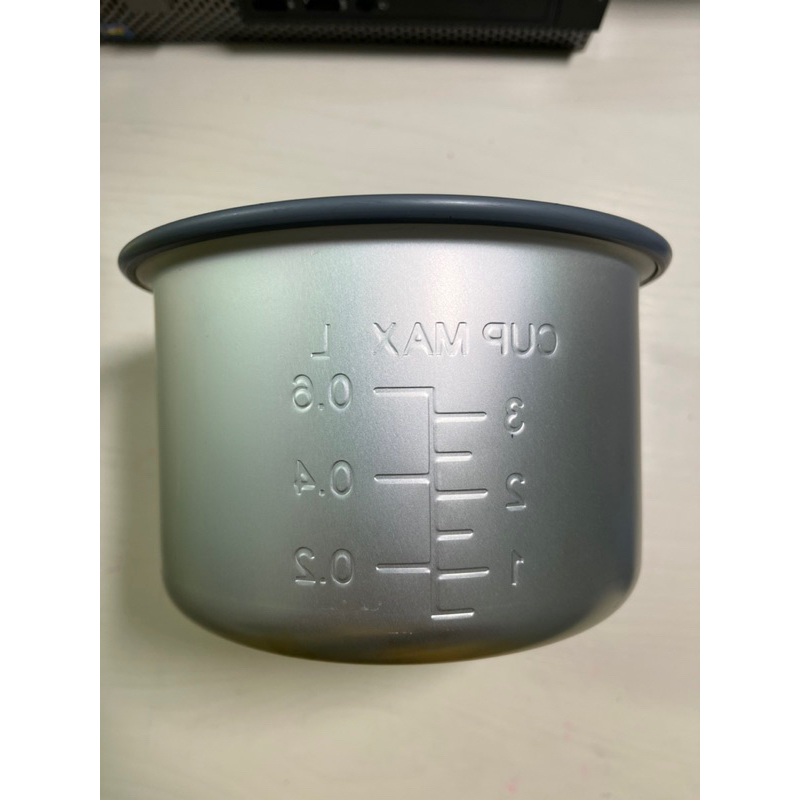 Lòng nồi cơm điện Happycook 0.6L