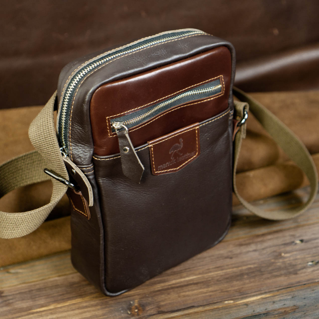Túi đeo chéo đứng basic Manuk Leather nâu đất