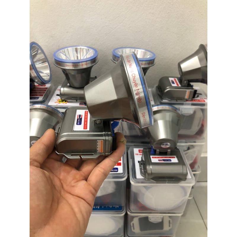 Đèn lặn siêu sáng