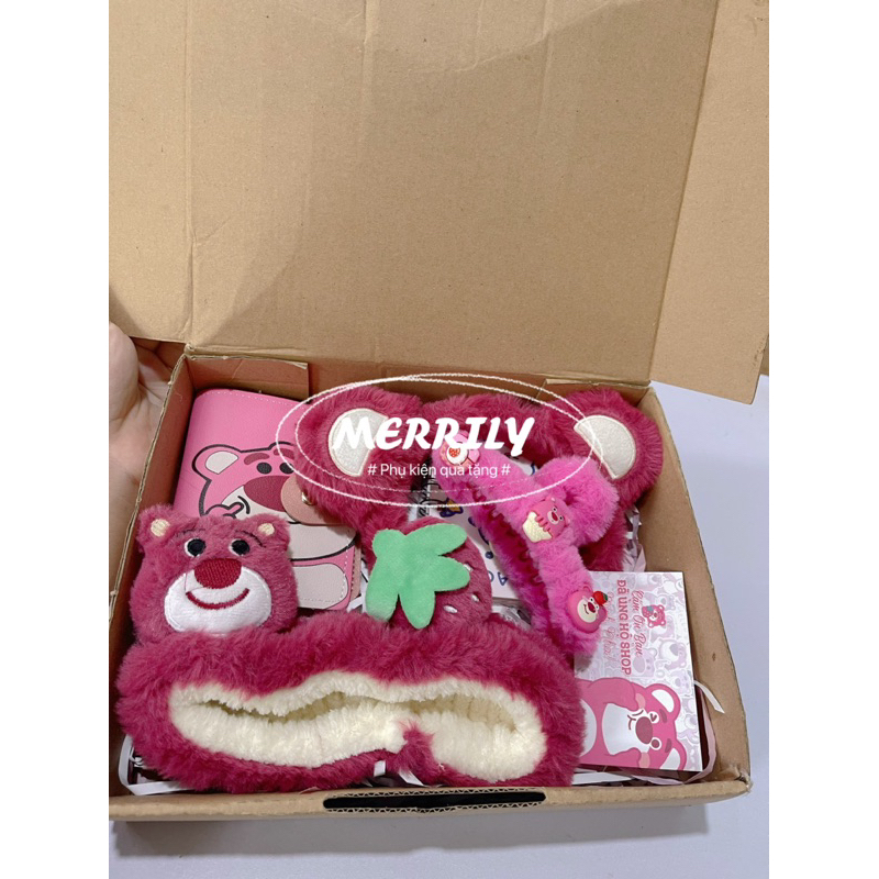 Combo quà tặng hoạ tiết gấu dâu lotso tặng bạn nữ/ bạn gái nhân ngày sinh nhật, dẹp lễ … siêu đáng yêu.
