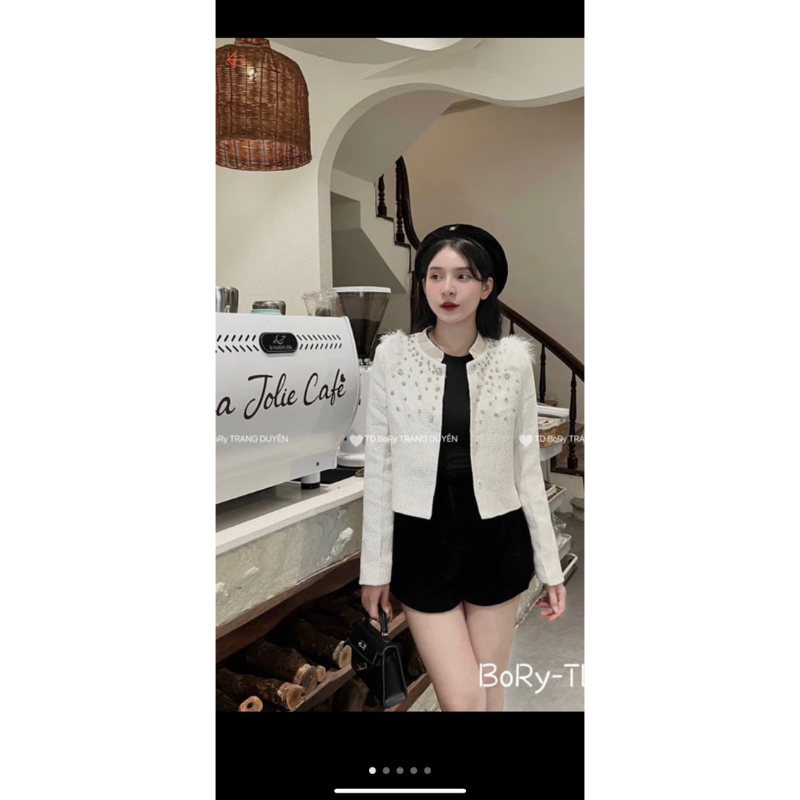 Áo khoác dạ tweed đính đá vai lông sang chảnh xịn xò