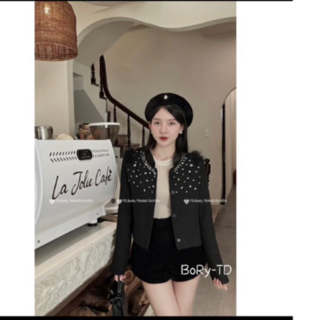 Áo khoác dạ tweed đính đá vai lông sang chảnh xịn xò