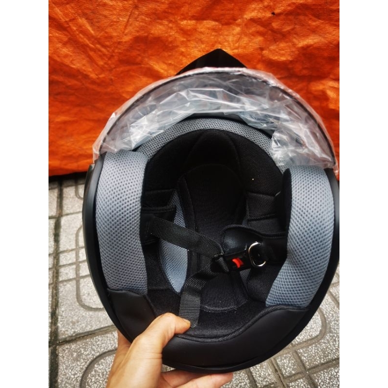 Nón mũ yamaha 3/4 mẫu mới hàng nhập theo xe.