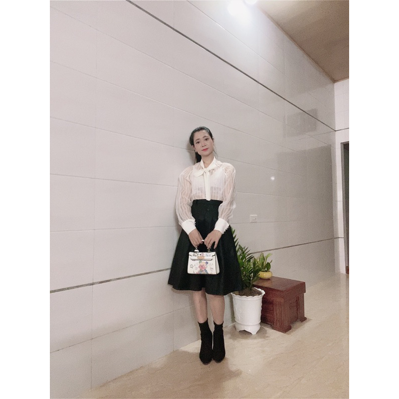 Chân váy dáng xoè chữ A