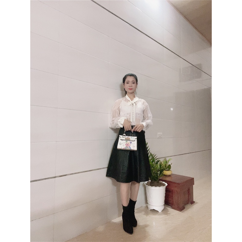 Chân váy dáng xoè chữ A