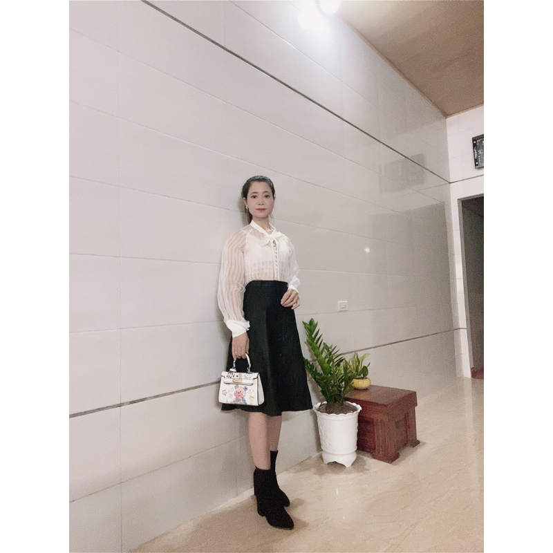 Chân váy dáng xoè chữ A