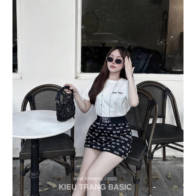 Set Nhung Miuiu Chân Váy Phối Lưới Kiều Trang Basic