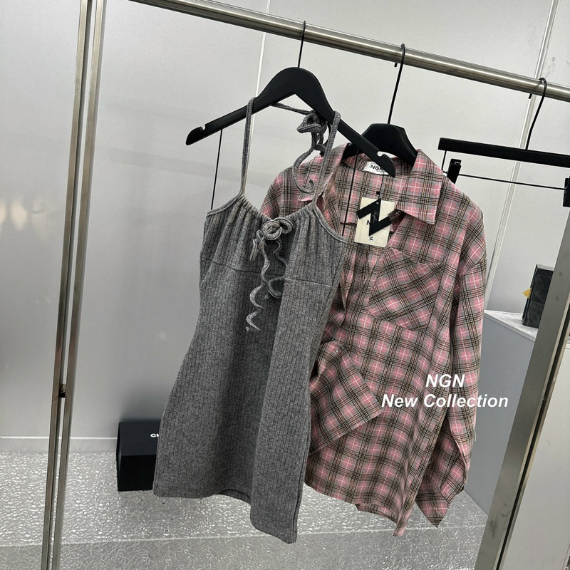 Set Váy Len Ghi Kèm Áo Sơmi Kẻ