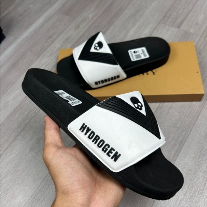 Dép đầu lâu chữ V hàng mới hottrend MẪU CHẤT NGẦU CHÁY PHỐ thể hiện phong cách trẻ trung cháy PHỐ - tuandiep01.store