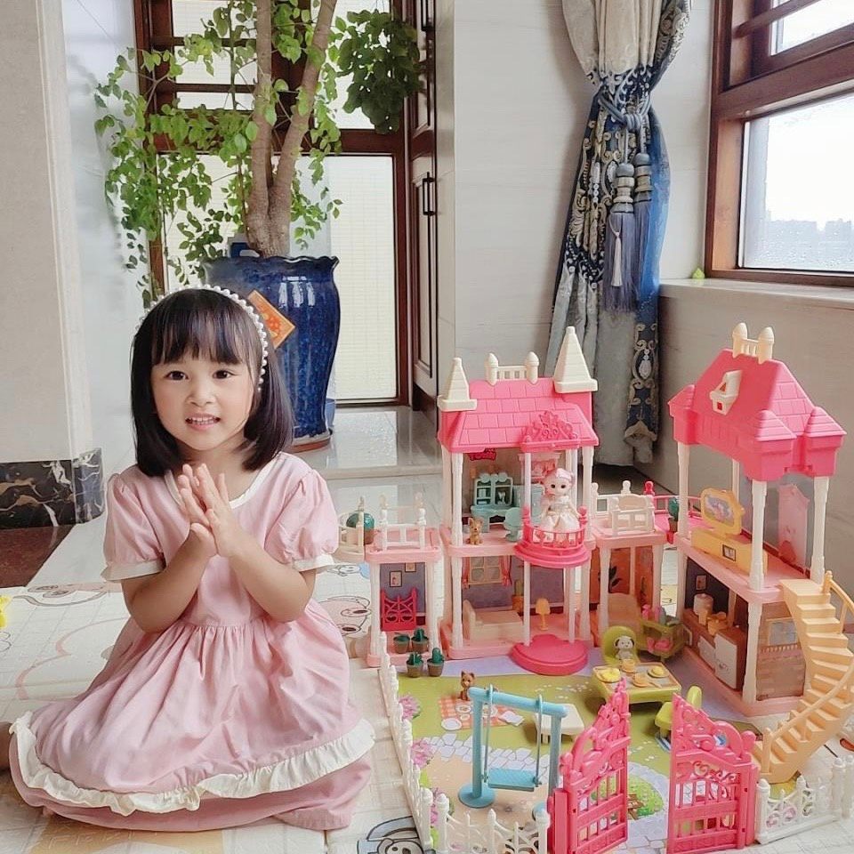 Đồ Chơi Lắp Ráp Ngôi Nhà Búp Bê - Villa Biệt Thự Công Chúa Barbie Kích Thước Lớn Dễ Thương Cho Bé Gái