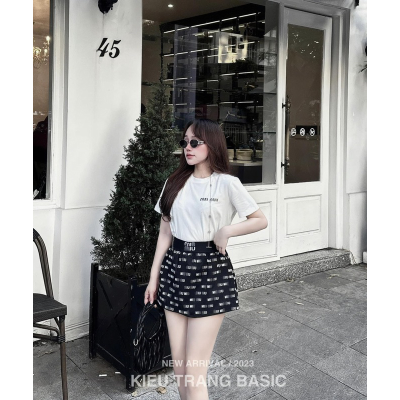 Set áo phông miu Miu mix chân váy siu hot Kiều Trang[ Hàng sẵn]