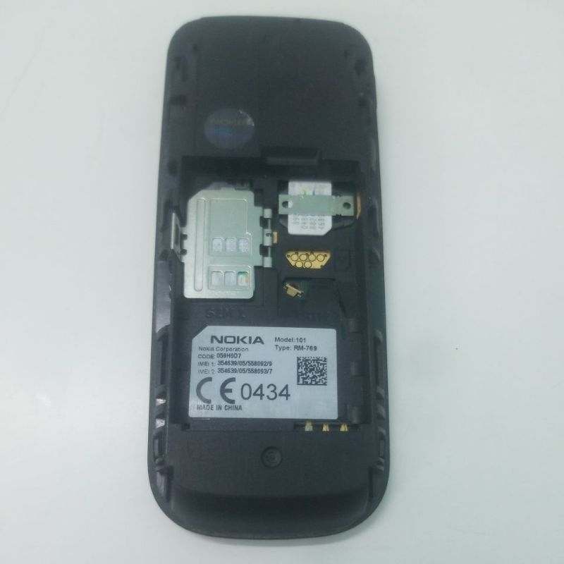 Nokia 100, 101 chính hãng,  1sim,2sim, máy cực bền, loa to, sóng khỏe, pin trâu
