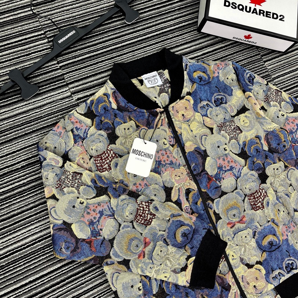 Áo Khoác Bomber Mochino Gấu 2 Lớp Form Rộng Unisex Hàng Quảng Châu Mẫu Hot 2023