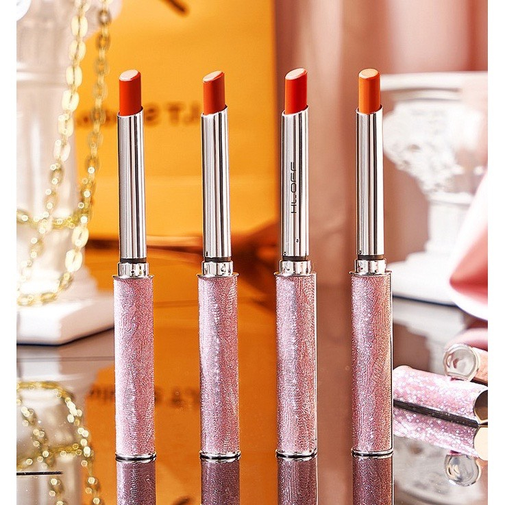 Set 4 Son Môi Màu Hồng Mịn Như Nhung Dưỡng Ẩm Không Dễ Phai Màu Cao Cấp