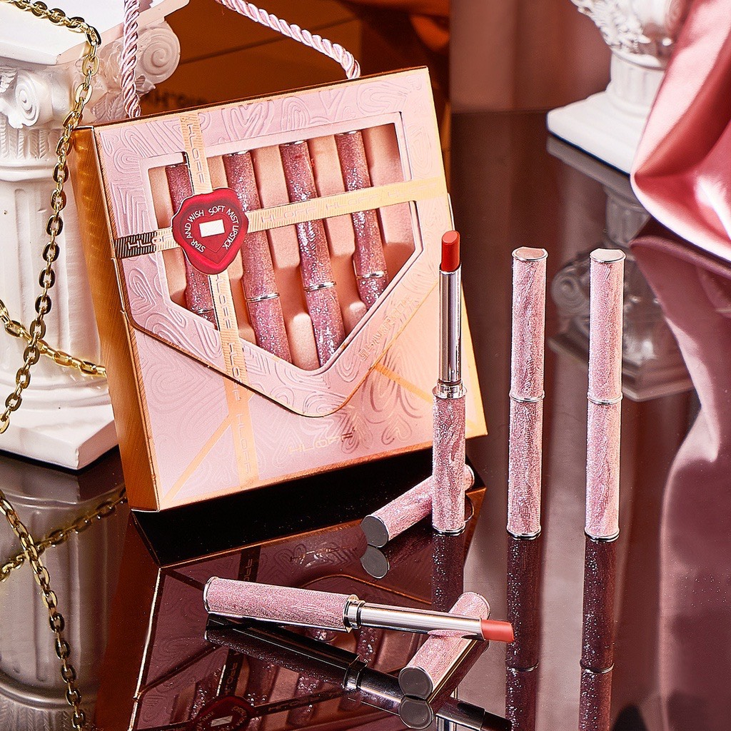 Set 4 Son Môi Màu Hồng Mịn Như Nhung Dưỡng Ẩm Không Dễ Phai Màu Cao Cấp