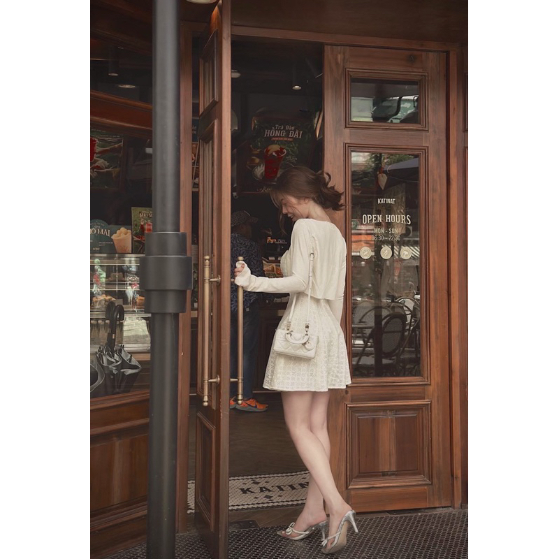 Váy ren dây thiết kế phối kèm áo khoát cardigan nhà LEYLA