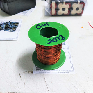  Dây đồng 0.45mm - 100g   200g. Dây đồng nguyên chất cách điện quấn biến áp cơ 1 vế 2 vế. Quấn mô tơ quấn biến áp 220v 