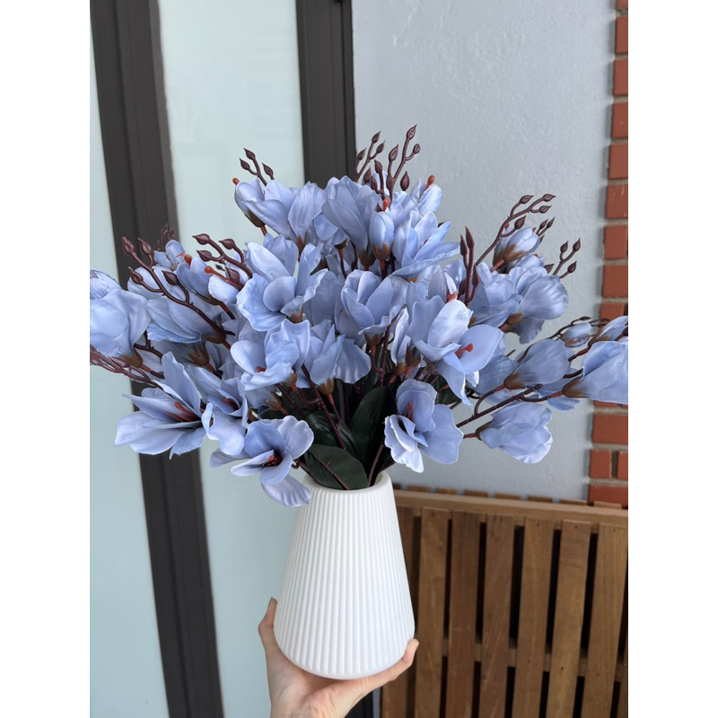 Bình hoa diên vỹ trang trí -Hoa giả