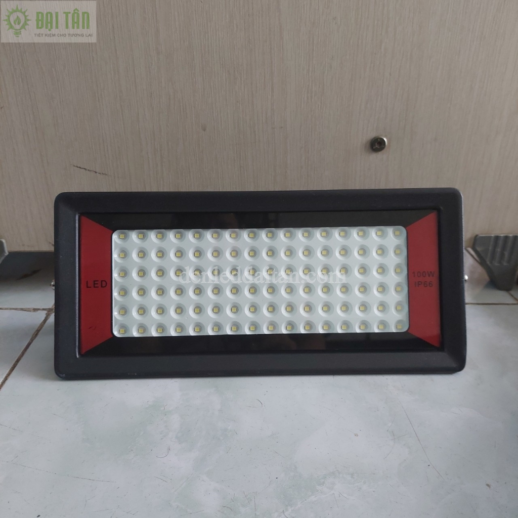Đèn pha led 100w mini để ngoài trời (220v)