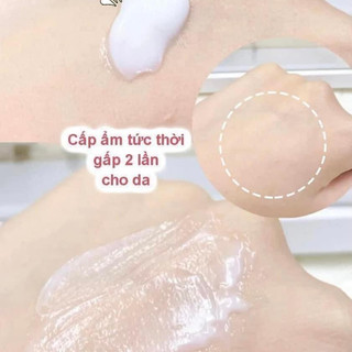 Kem Dưỡng Ẩm Simple Hydrating Light Moisturiser