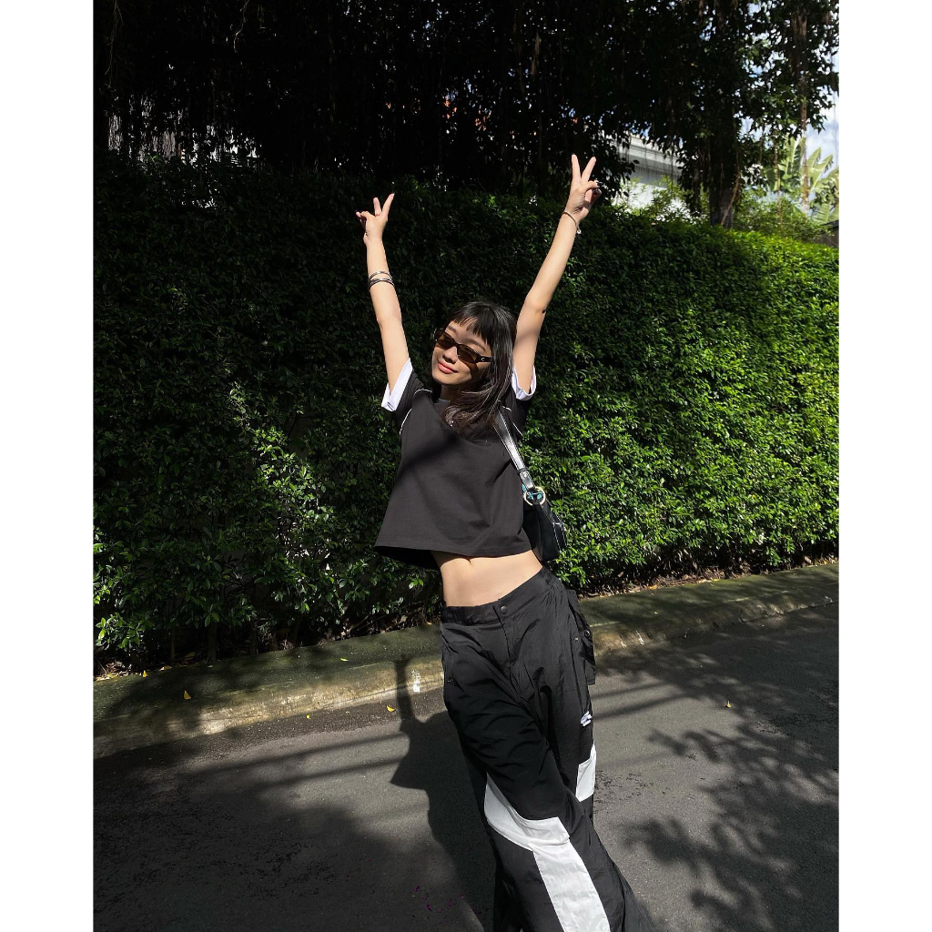 Quần dù EYEC | E LINE PARACHUTE PANTS