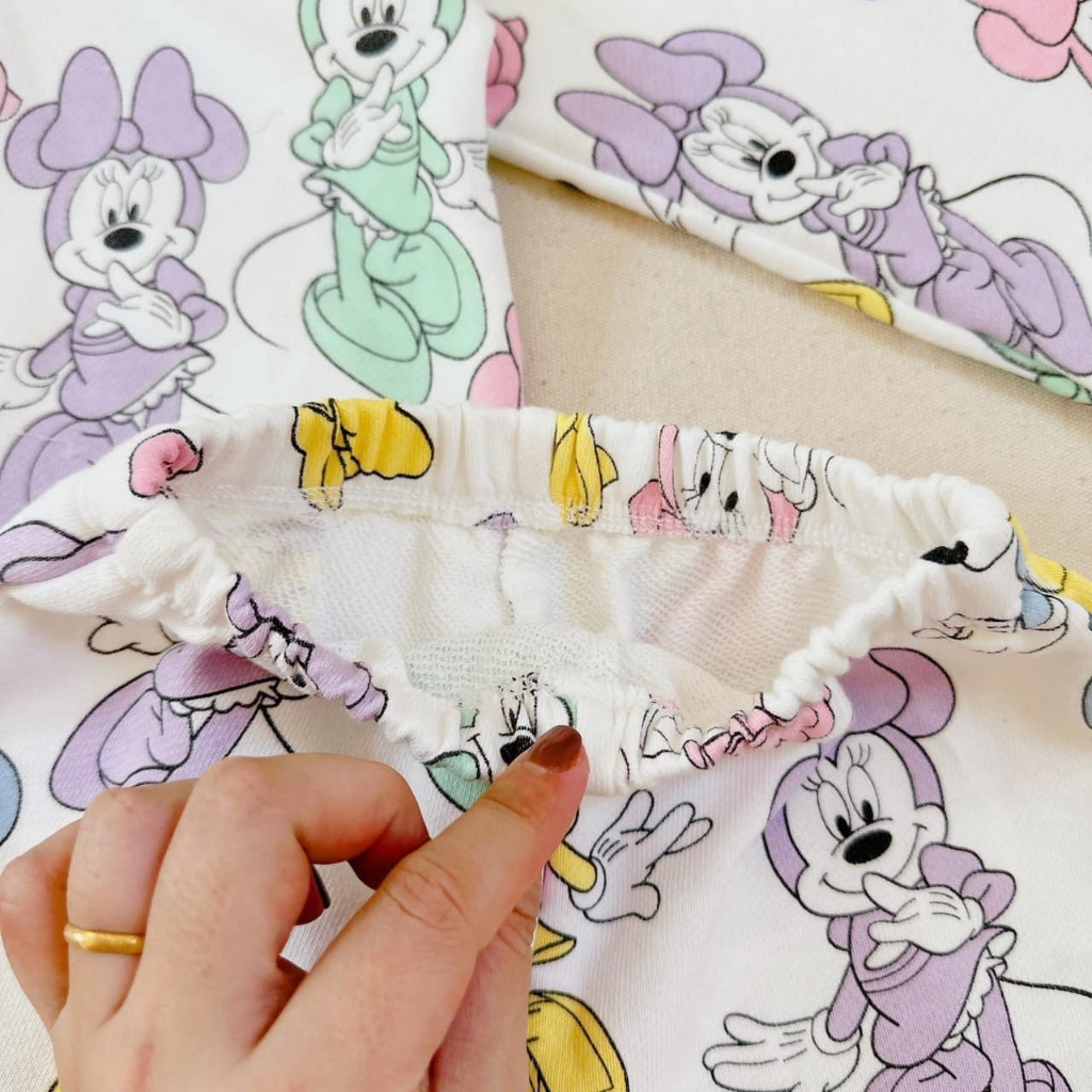 BỘ BÉ GÁI ÁO KHOÁC NỈ MICKEY SẮC MÀU QUẦN ĐÙI
